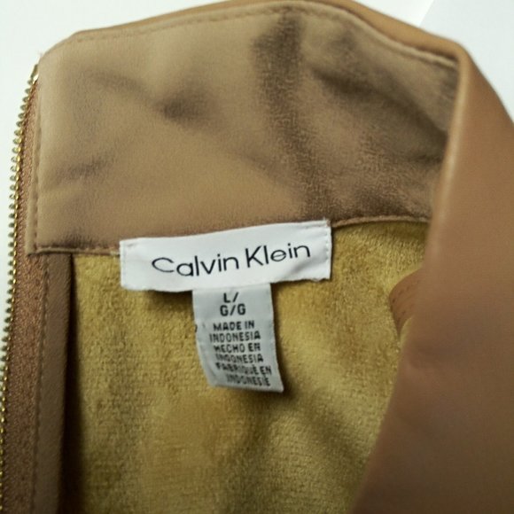 Calvin Klein Faux Leather Top - L NWOT - Picture 3 of 3